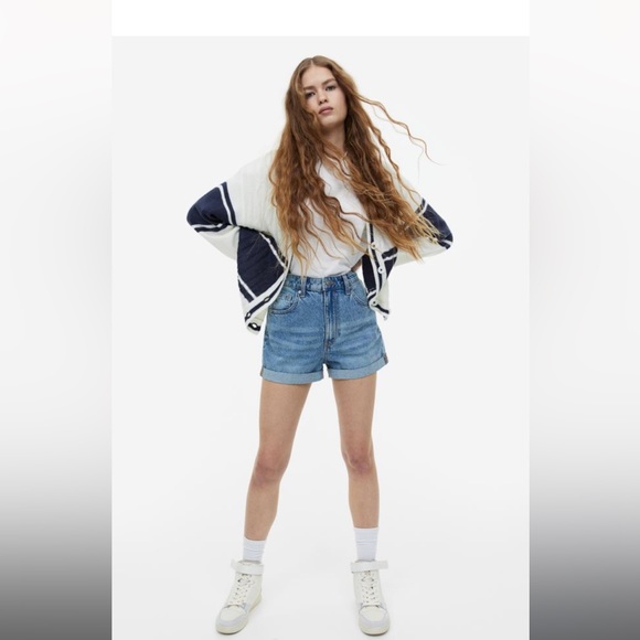H&M Divided High Waist Denim Shorts - Picture 4 of 11